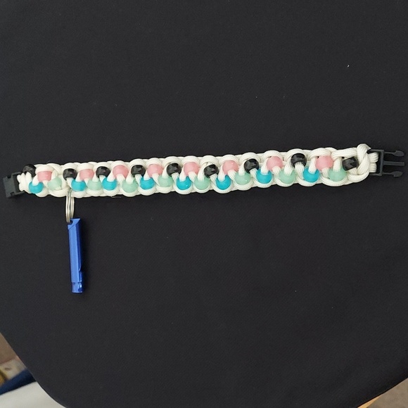 Survival Bracelet and Whistle (NEW) - Picture 5 of 8